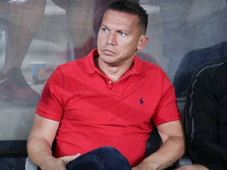 פותח עונה. בכר (דני מרון)