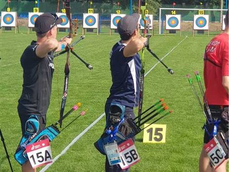 איתי שני בתחילת המשחקים בקשתות (באדיבות הוועד האולימפי בישראל)