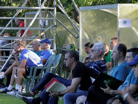 שחר. נראה מחויך (האתר הרשמי של מכבי חיפה)