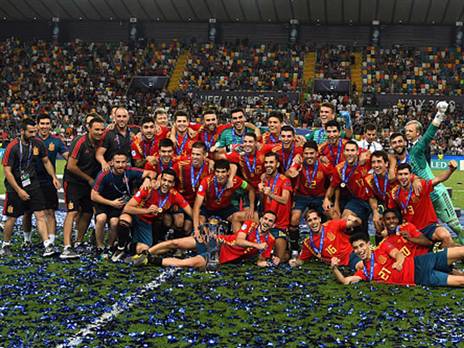 חגיגה באדום (צילום: Alessandro Sabattini/Getty Images)