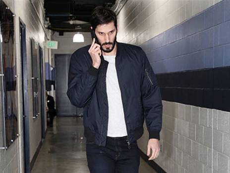 חוזר ללבוש צהוב? כספי (getty)