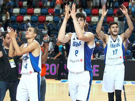 הודו לקהל בסיום (אלן שיבר)