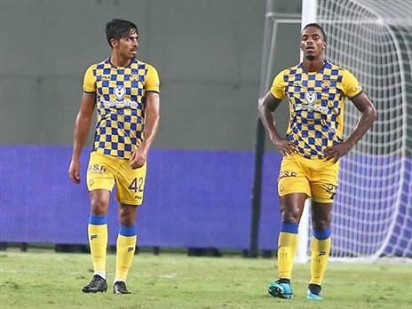 היו מתחת לרמתם הרגילה. שחקני מכבי (צילום: אלן שיבר)