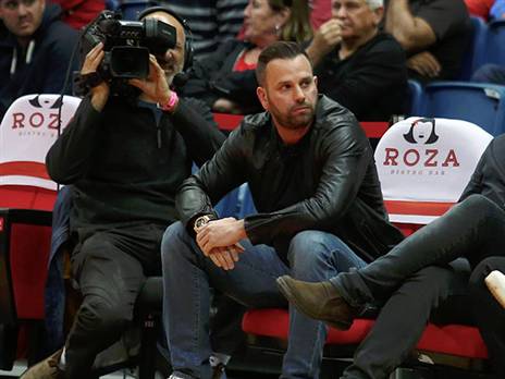 אלון. לקח איתו גם את החזון (אלן שיבר)