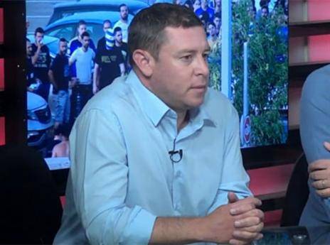 עו"ד מאירי. בעד הצוות האוסטרי