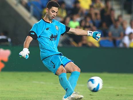 כרמי בדרך לחתום על חוזה חדש (אלן שיבר)