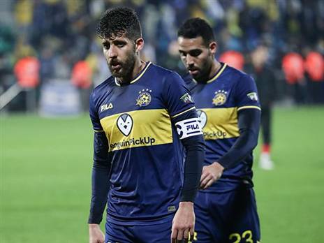 פנים נפולות, מכבי (דני מרון)