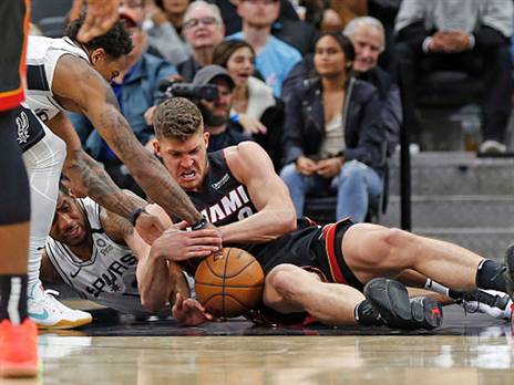 אולדריג' נאבק. עוד ערב יעיל (Getty Imagse)