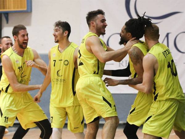 החגיגה הנתנייתית אחרי הניצחון (צילום: (צילום: יעל הראל, Yaell.photography))