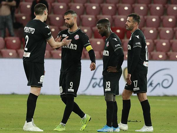 שחקני הפועל חיפה (צילום: דני מרון)