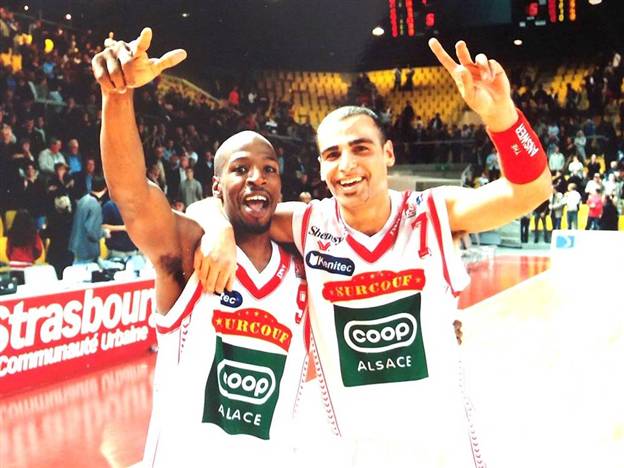 ניסים עם ג'נינגס (פרטי)