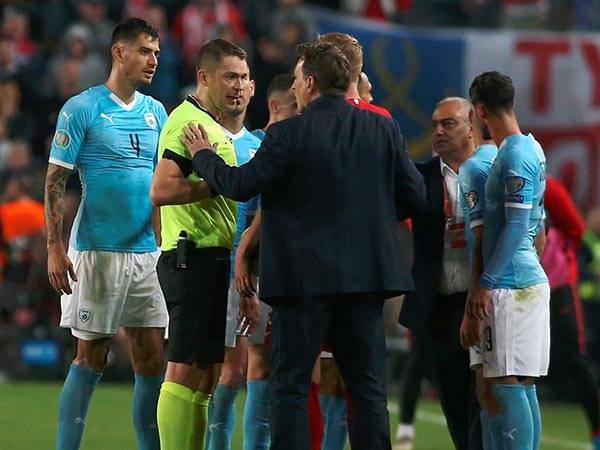 "החלטה שפוגעת בכדורגל הישראלי". (אלן שיבר)