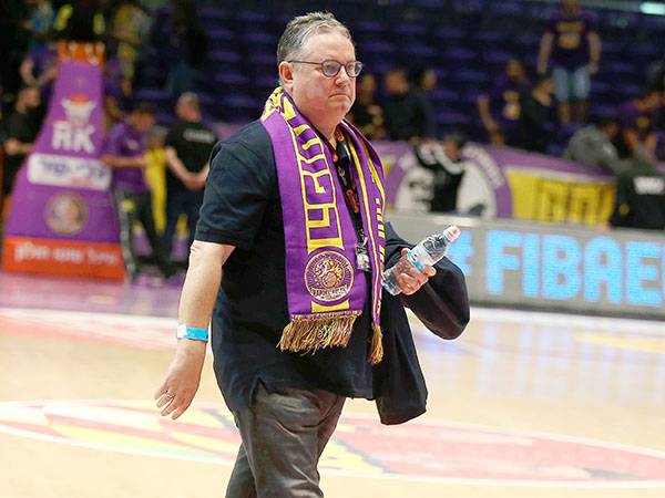 אייזיק, בחולון מ-2011 (אלן שיבר)