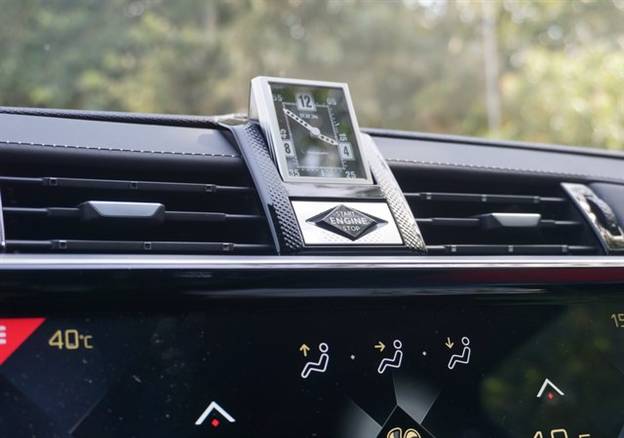 שעון אנלוגי של BRMR 180