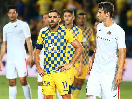 בלטביה מסתמכים על פיאסקו סודובה (אלן שיבר)