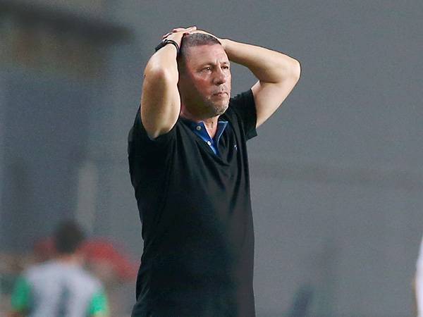 קלינגר. התחיל ברגל שמאל (אלן שיבר)