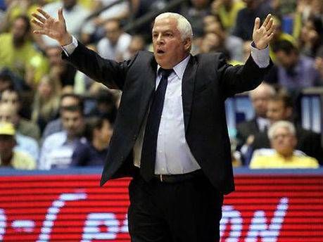 פיני גרשון. אימן את הפועל חולון בגיל 26 (Getty)