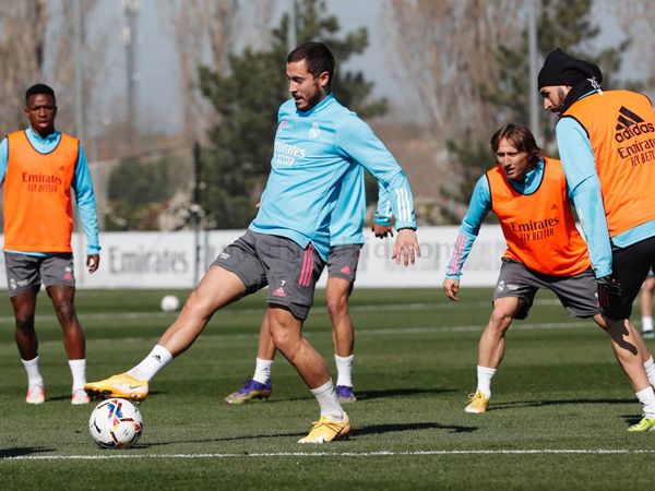 הזאר. התאמן עם הקבוצה (ריאל מדריד, רשמי)