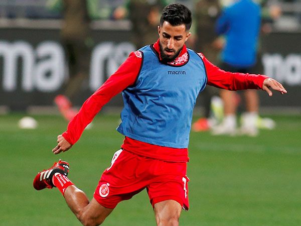 מבין את חשיבות המשחק. ביטון (אלן שיבר)