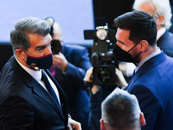 ז'ואן לאפורטה וליאו מסי. ברצלונה לא מוותרת על הסופר ליג (Getty)