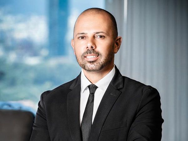 עו"ד רענן עמוסי