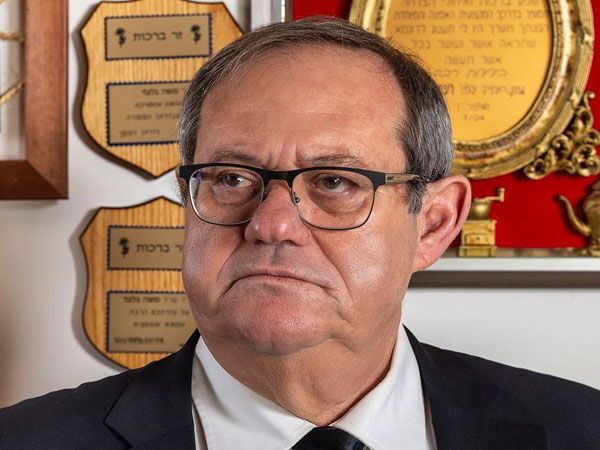 מייצג את הצעירה. עו"ד משה גלעד