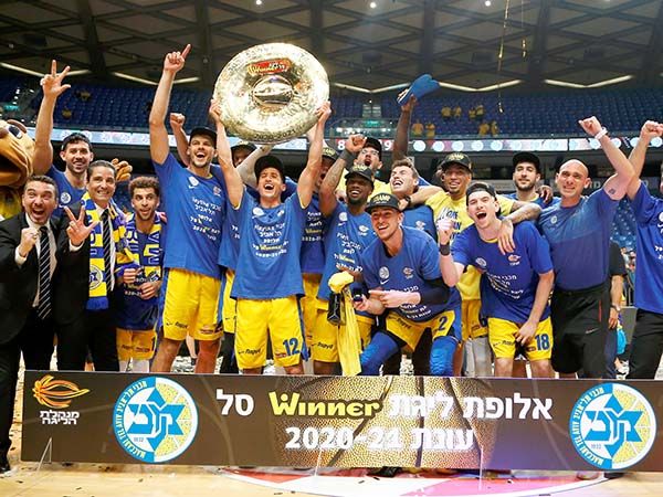 הצהובים סיימו בטעם מתוק (אלן שיבר)