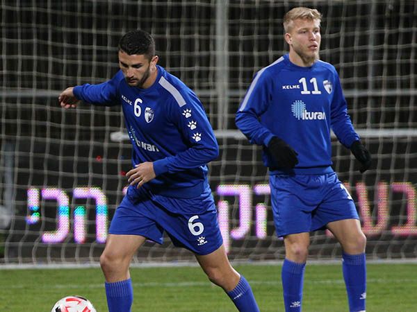 דהן. בדרך לכרמל (סוכנות ג'יני)