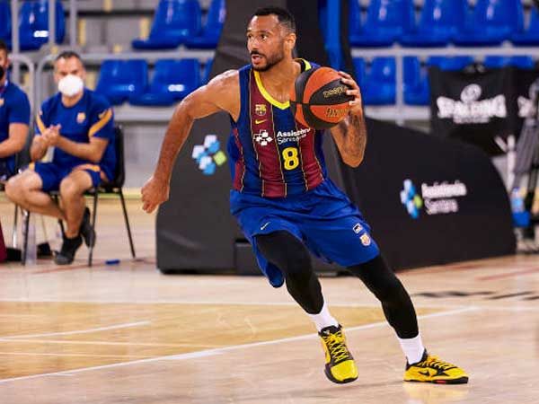 האנגה. בדרך ליעד הבא (GETTY)