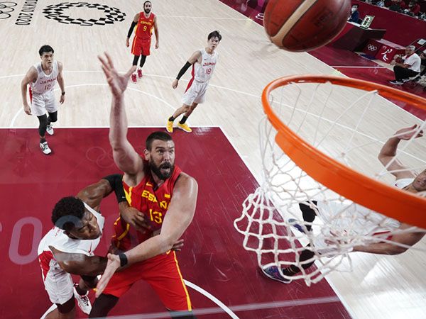 ניצחון חלק לספרדים (getty)