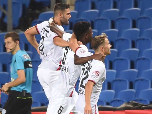 העולה החדשה נראית מצוין (ברני ארדוב)