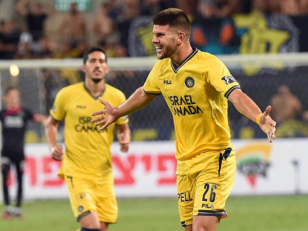 חנציס: "חלמתי על זה מגיל צעיר" (ברני ארדוב)