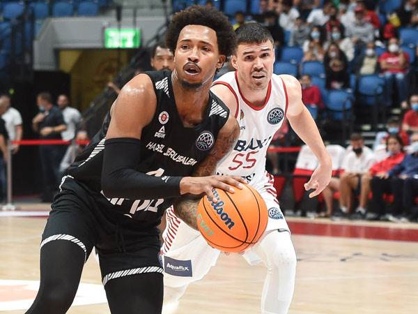 נקודת האור היחידה. אדאמס (ברני ארדוב)