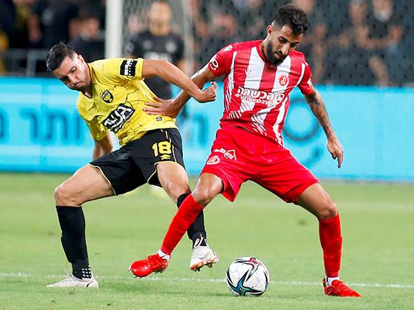 שני מועדונים שמחפשים את עצמם (אלן שיבר)