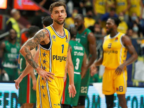 אך נגמר באכזבה (אלן שיבר)