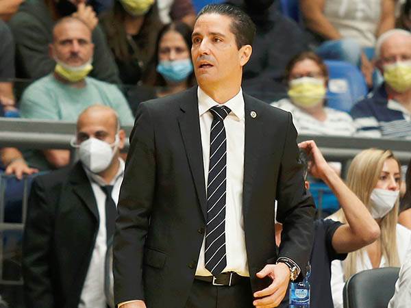 "קשה לי לראות סיטואציות כאלו נגד מאמנים" (אלן שיבר)