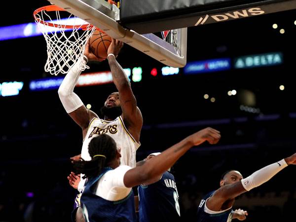 שולט בצבע. לברון ג'יימס (Getty)