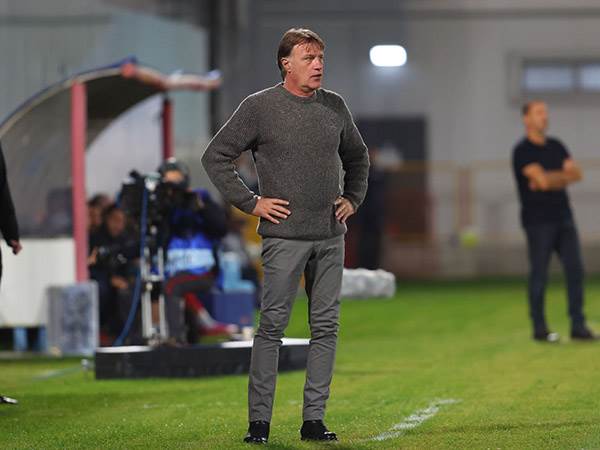 ישנה מערך מול השותף לשעבר. דראפיץ' (צילום: לירון מולדובן)