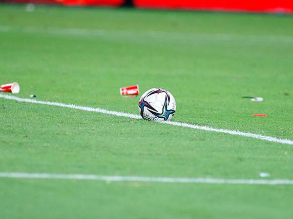 "מוכניפ להקים רשתות מאחורי השערים" (אלן שיבר)