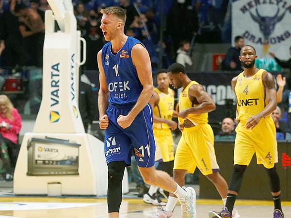 ואן וליט וחבריו להטו (אלן שיבר)