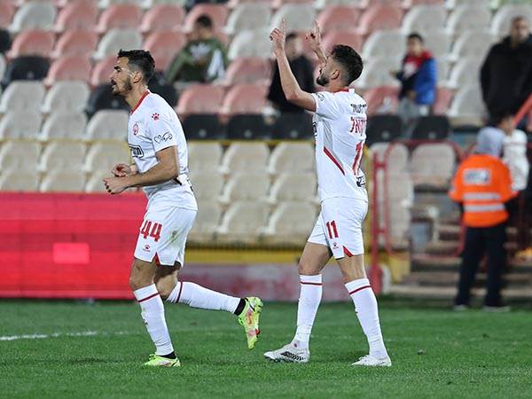 שגיב יחזקאל. יחזור להרכב (לירון מולדובן)