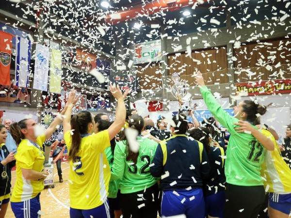 חגיגות הסיום של מכבי (קרדיט: הדר ואן קולא, איגוד הכדוריד)