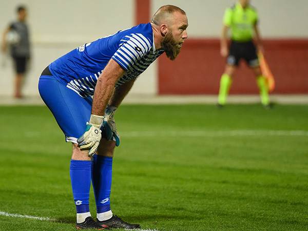 דני עמוס. היה במוקד (ברני ארדוב)