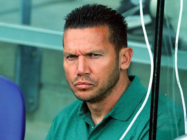 בכר. חירב את המשחק (אלן שיבר)