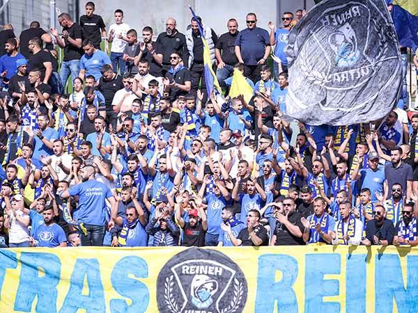 חגגו כל הדרך אל ליגת העל. אוהדי ריינה (מאור אלקסלסי)