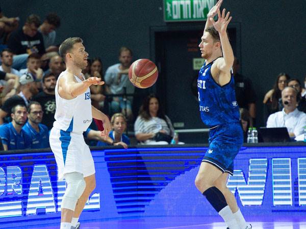 מקל. משחק נהדר (ברני ארדוב)