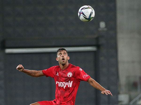 בעין הסערה. מיכה (אודי ציטיאט)