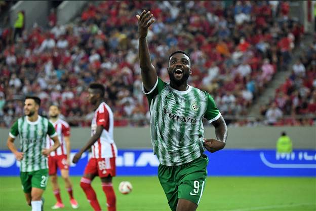 פרנטזדי פיירו. רק החולצה הירוקה התחדשה העונה (האתר הרשמי של מכבי חיפה)