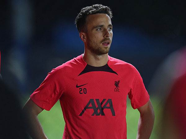 עדיין מחלים מפציעה. ז'וטה (John Powell/Liverpool FC via Getty Images)