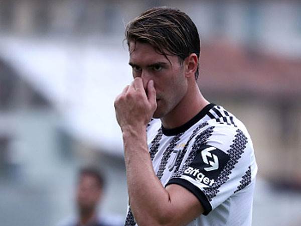 יגיע לבלומפילד. ולאחוביץ' (Getty)